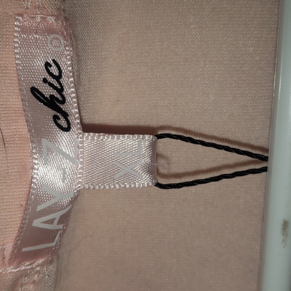 Lay-Z Chic - Picture 3 of 5